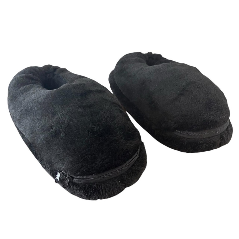 Black Zipper Compartment Slippers